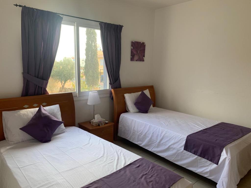 Regina Gardens - Spacious 3 Bed, 2 Bath Maisonette Paphos Esterno foto